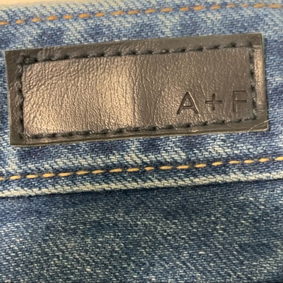 ABERCROMBIE & FITCH Raw Edge Blue Jean Skirt 28 Waist - Picture 6 of 7